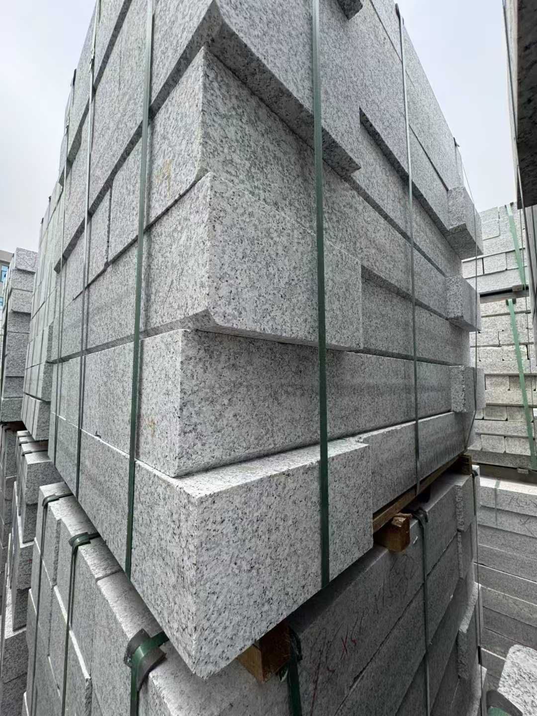 长沙芝麻白路牙石 马路牙子