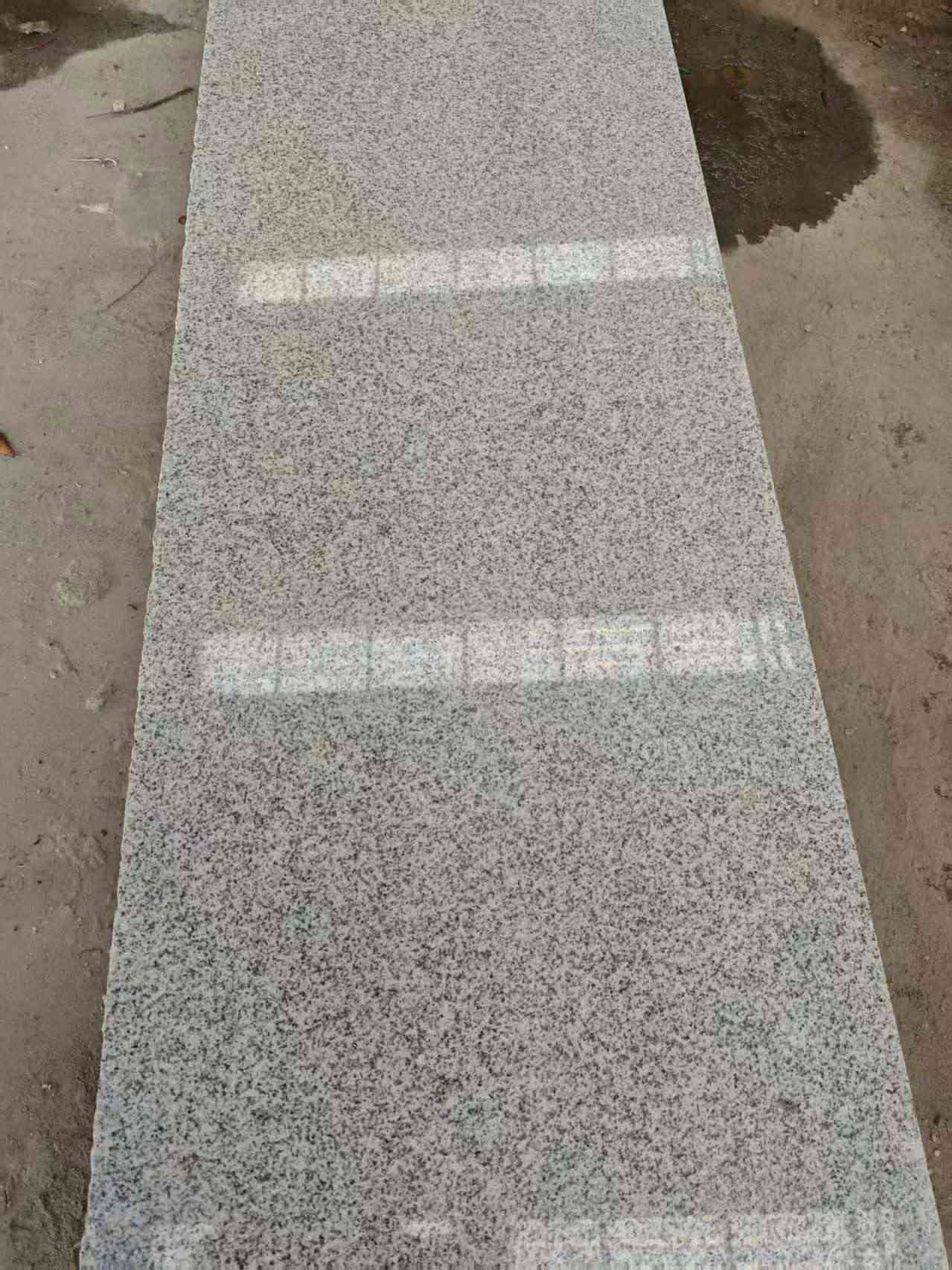 长沙芝麻白光面毛板